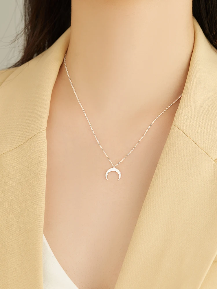 Серебряная подвеска SILVERHOO на цепочке из 925-й стерлингового серебра для женщин в стиле минимализм с милыми романтичными лунными подвесками.