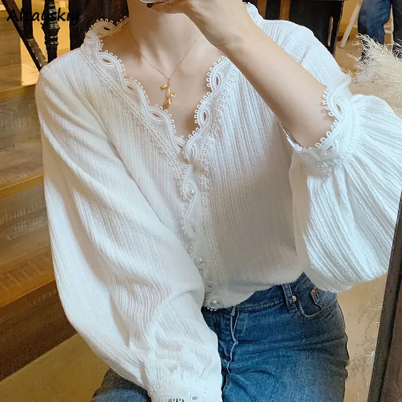 

Blouses Women Embroidered Flares Loose V-neck Design Trendy Leisure Harajuku Feminine All-match Spring New Elegant Retro Cozy