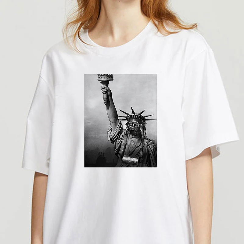 

2021 New cute reindeer tshirt Women summer clothing women Sculpture white regular Harajuku Short Sleeve Women Tee Tops