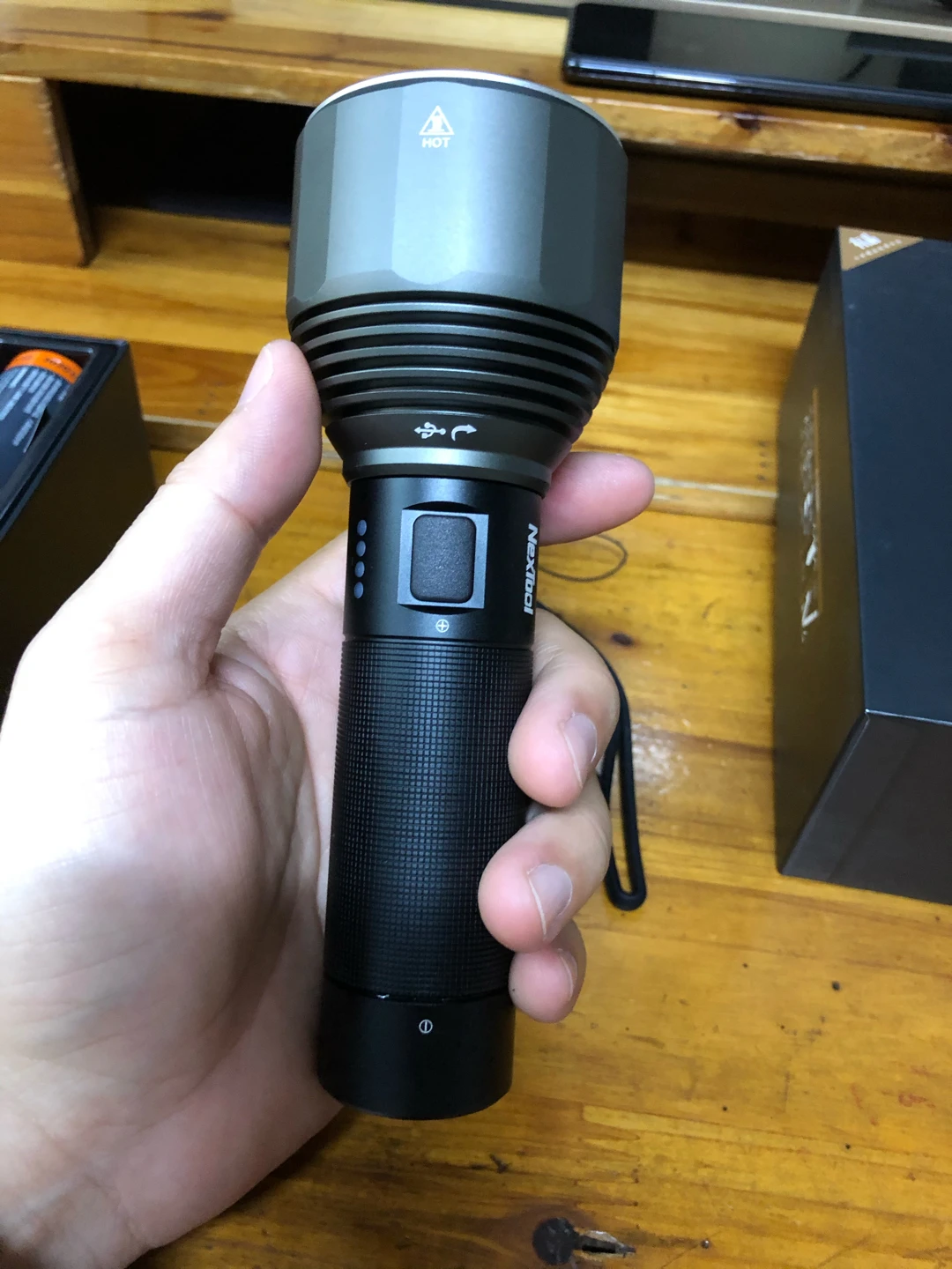 Xiaomi NexTool 2000 лм 380 м наружный светильник-вспышка 5 режимов USB Перезаряжаемый IPX7 водонепроницаемый портативный светильник-вспышка для путешествий и кемпинга