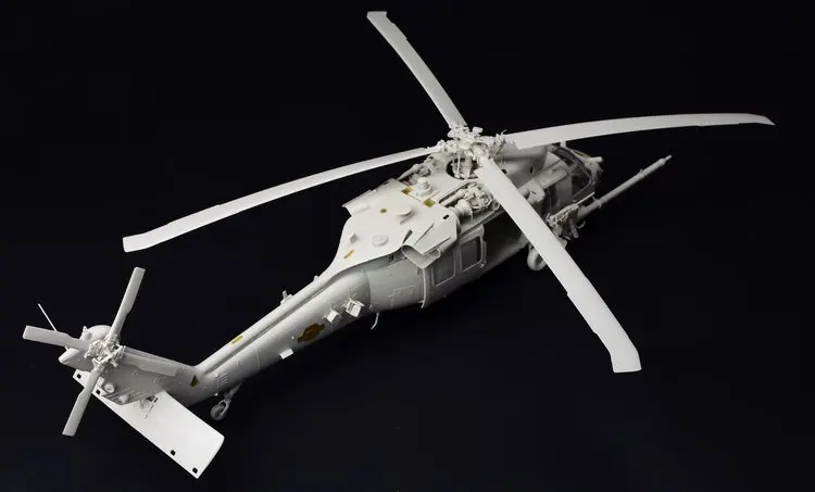 Kitty Hawk KH50006 1/35 США HH-60G «Pave Hawk» [включает 2 пилота из смолы]-масштабный комплект моделей
