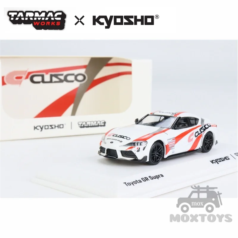 

Модель автомобиля Kyosho x Tarmac, работает в масштабе 1:64