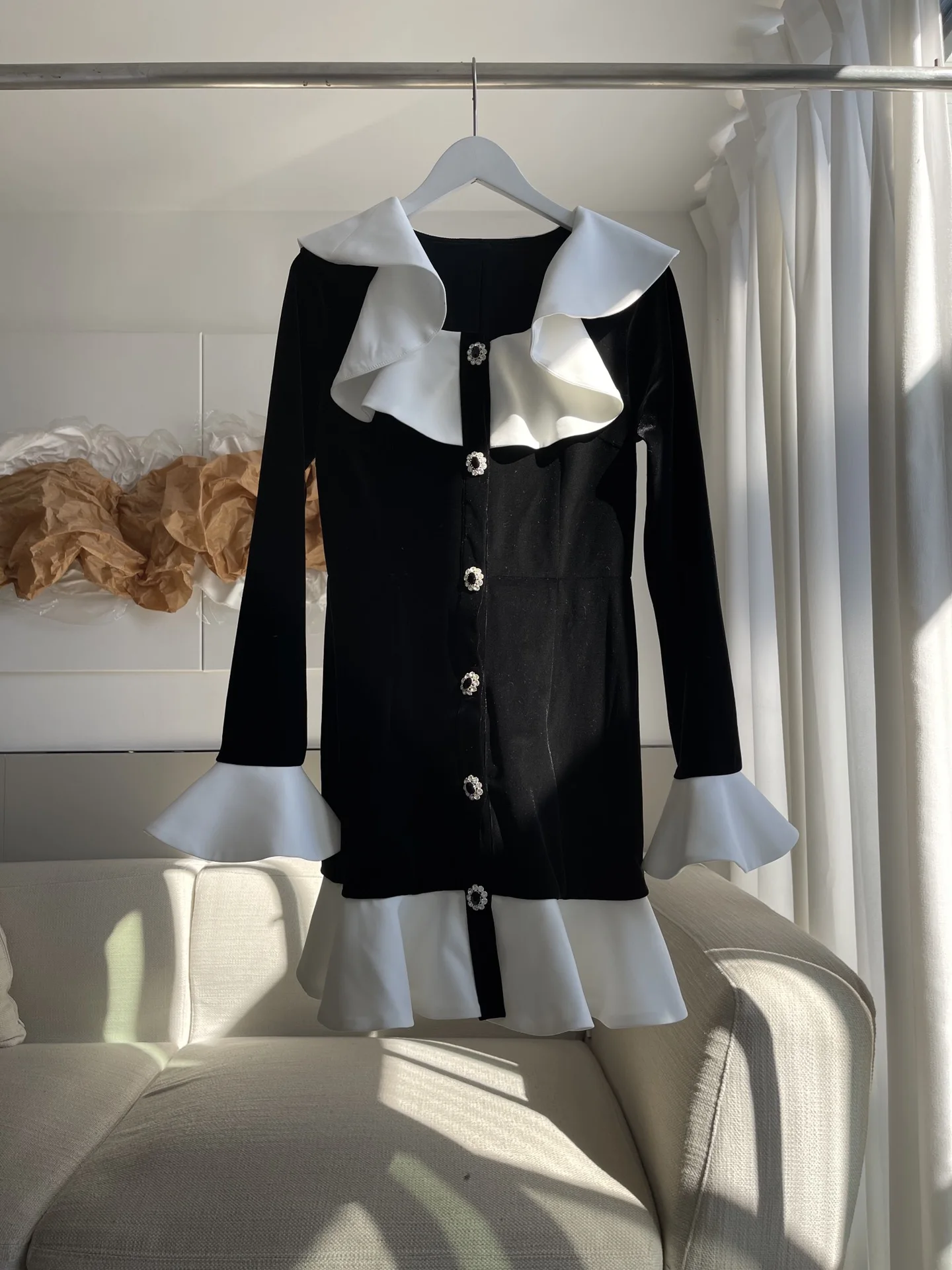 

Бархатное платье FW, Новое поступление, высокое качество, под заказ, высокая мода, бриллиантовые оборки, шикарное элегантное винтажное Европ...