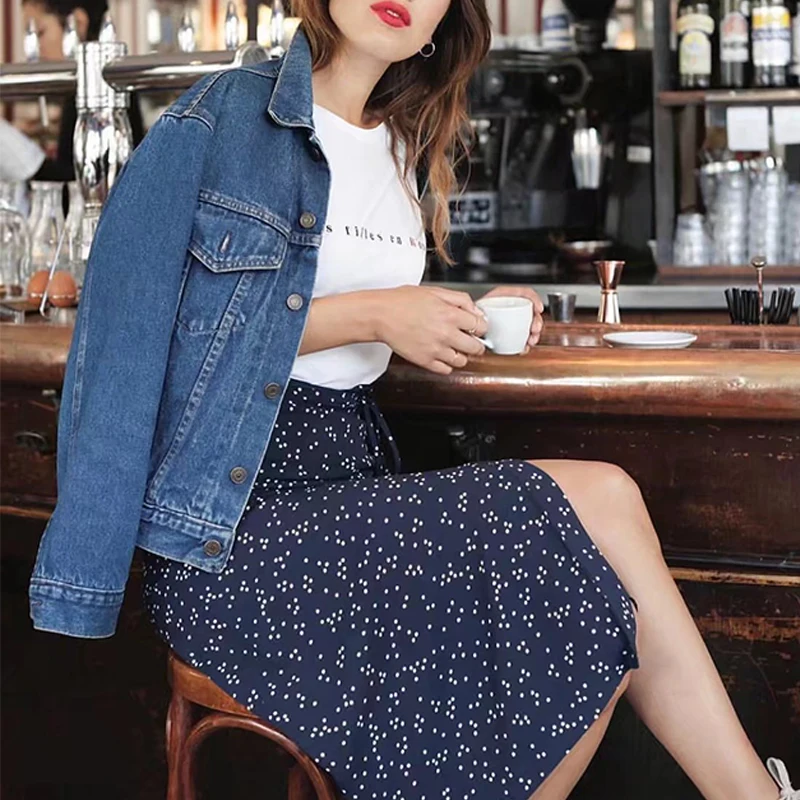 Повседневное платье в горошек сексуальное пляжное на пуговицах лето 2020 зеленый