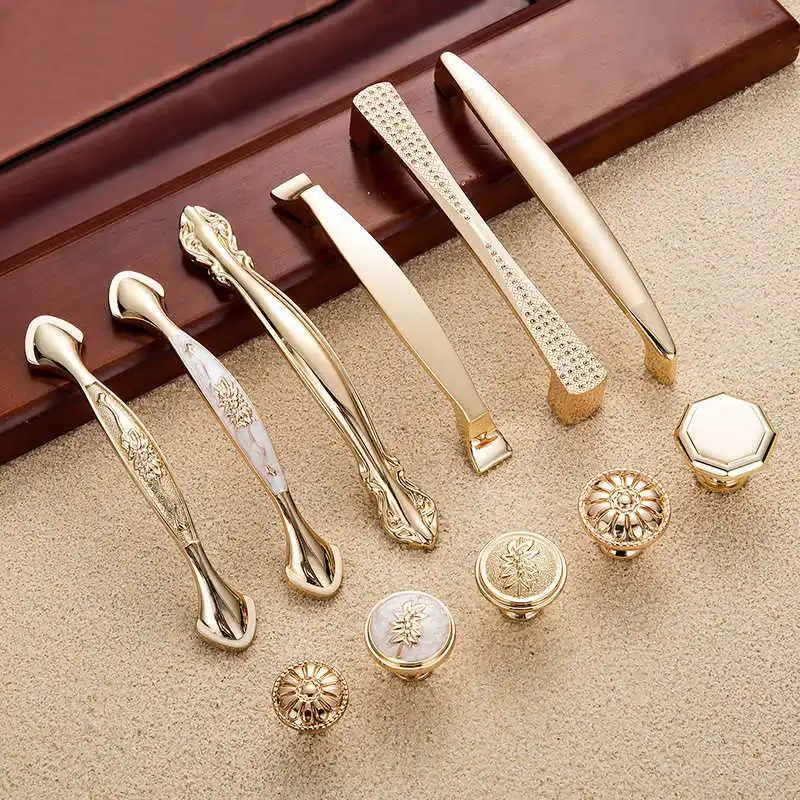 

Champagne Gold Door Handles Zinc Alloy Cabinet Handle Drawer Knobs European Wardrobe Pulls Kitchen Handle Furniture Hardware