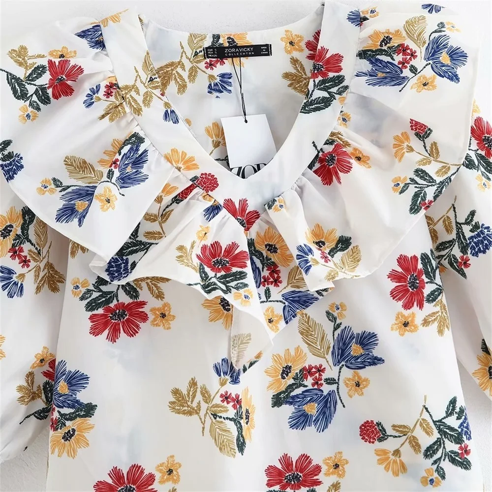 

2020 summer women's new V-neck 3/4 sleeve elastic cuff laminated decorative shirt printed poplin shirt