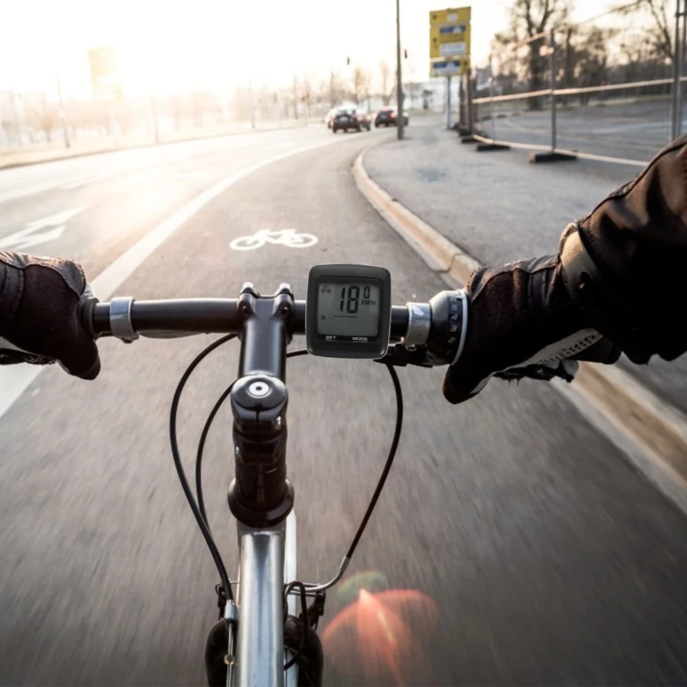 

1 Set Waterproof Bike Speedometer Luminous Odometer Computer
