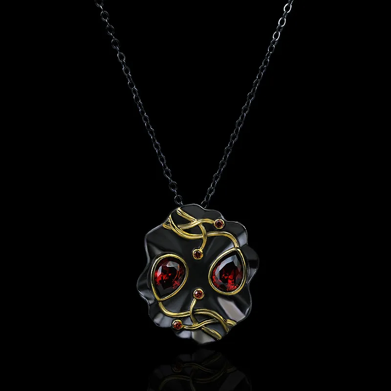 

High Quality Black Gold Color Red Stone Pendant Sweater Chain Ethnic Retro Style Pendant Necklace Birthday Party Jewelry Gift