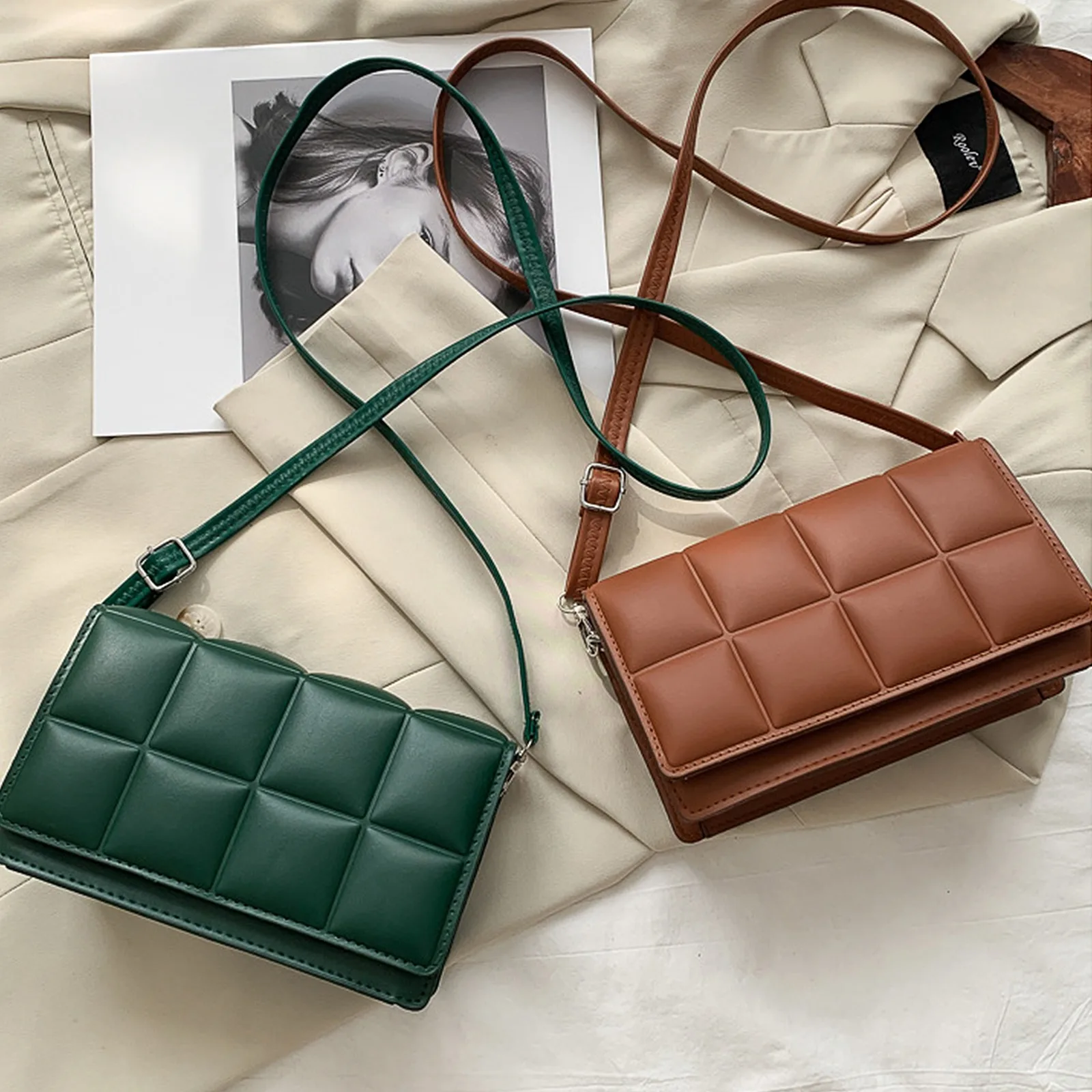 

Luxury Western style high-quality large checkered handbags 2021 popular new small square bag portable messenger shoulder bags