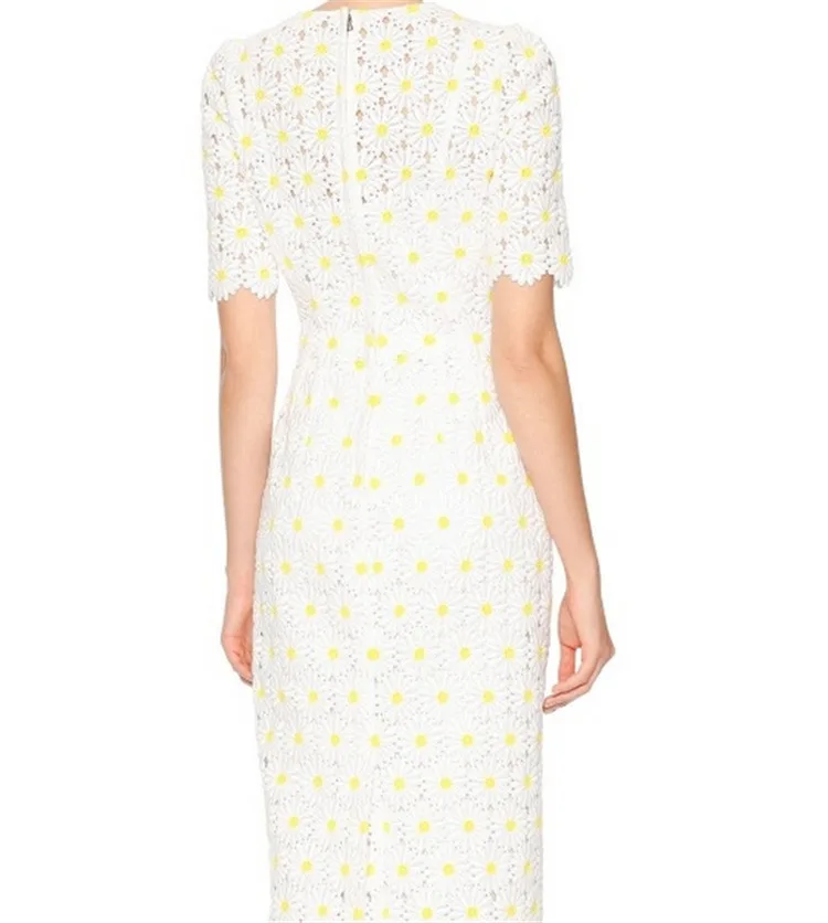 Новое водорастворимое белое и желтое кружевное платье с цветочной вышивкой |