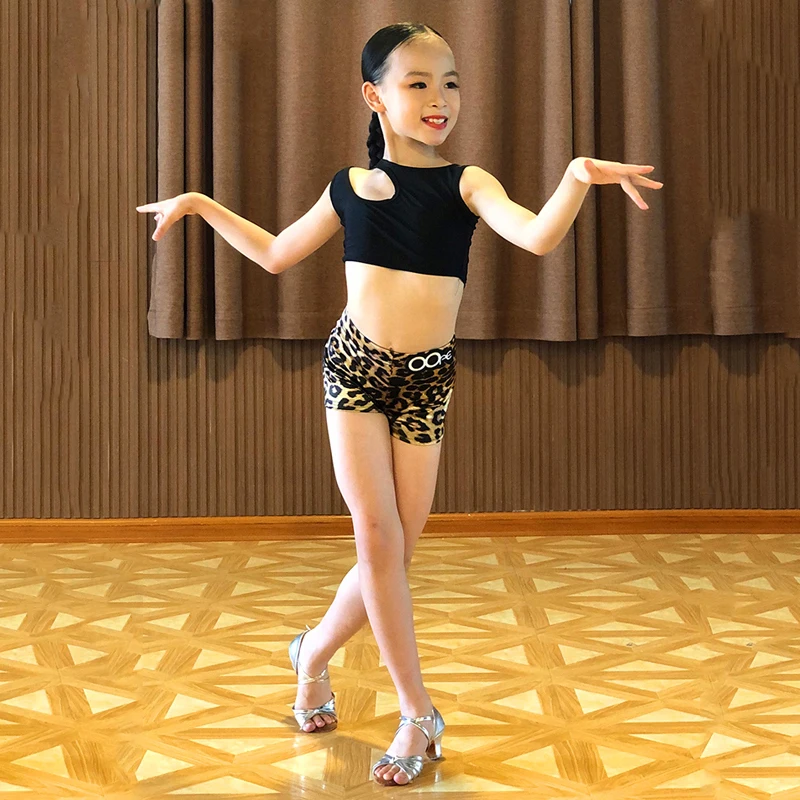 

Комплект для латинских танцев, короткий топ, жилет, леопардовые шорты, летняя детская одежда для тренировок, Одежда для танцев Румба ча, модн...