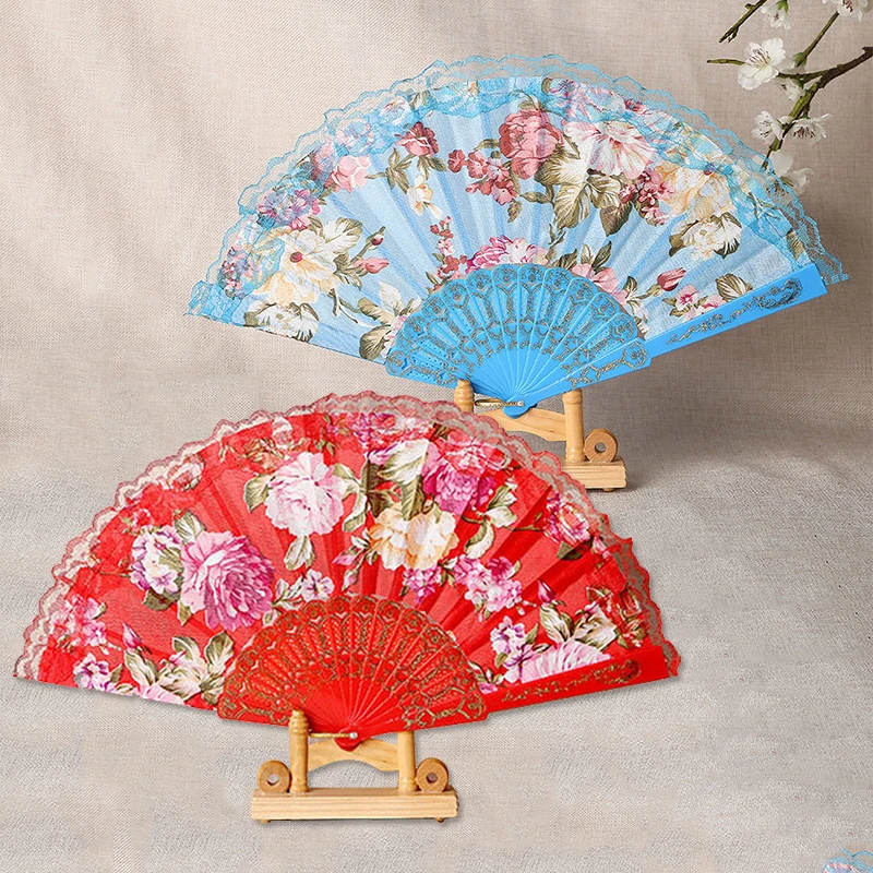 

Chinese Style Hand Held Folding Dance Fan Wedding Party Lace Silk Folding Hand Held Flower Fan Wedding Party Fan High Quality