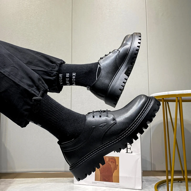 

Brand Leather Men Casual Shoes Autumn Fashion Dress Footwear Rubber Warm Male Flats Shoe Winter Mens Shoes Sales Man Designer