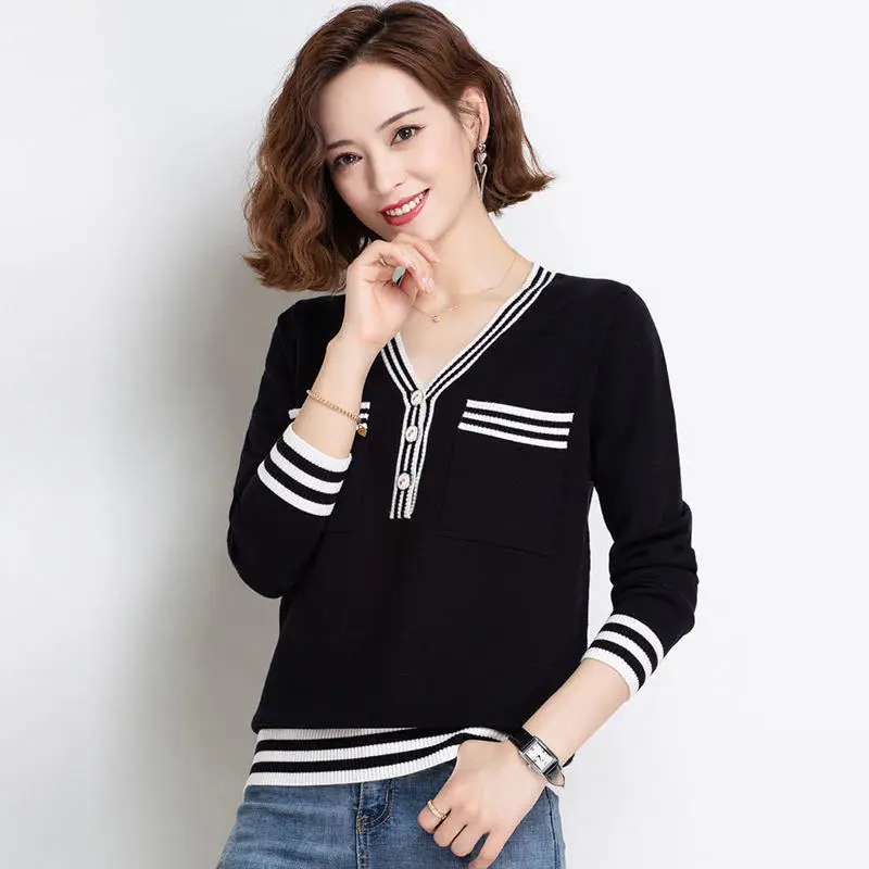 

New Spring and Summer Thin Short Sleeve T-shirt Women's Loose Knit Black V-neck Ice Silk Top