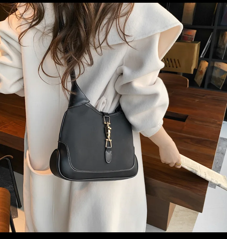 

New autumn/Winter 2020 vintage underarm bag, baguette bag, baguette bag, all-match bag for women, one-shoulder cross-body bag fo