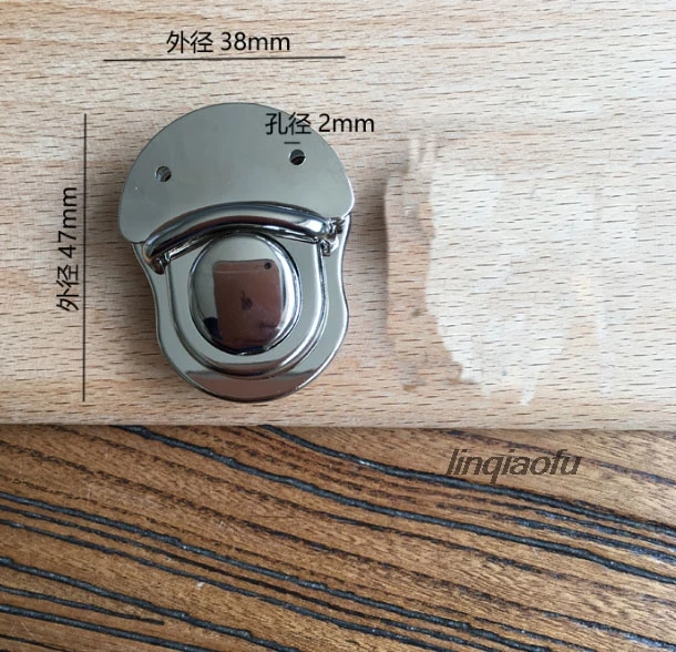 

Аксессуары для багажа ручной работы