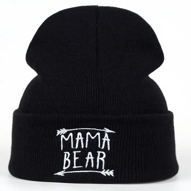 

Новинка 2018, зимняя шапка с надписью «Медвежонок» для мам, облегающие шапки, шапочки, теплая шапка для женщин и мужчин, шапка унисекс