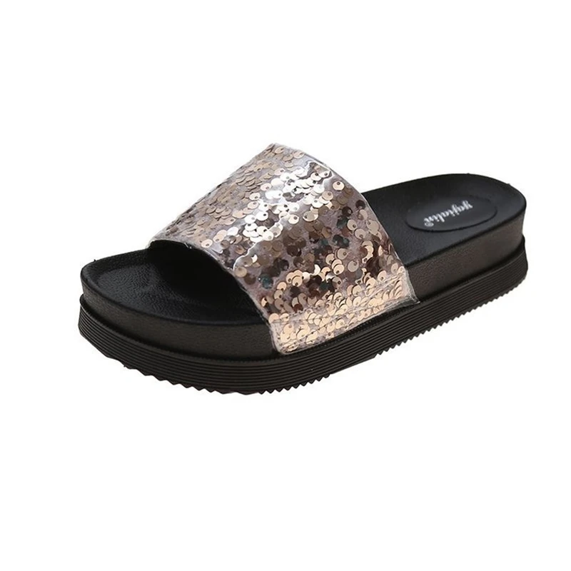 

Slippers Women Summer Flat Shoes Female Med Platform Pantofle Slides Fashion Soft Beach 2021 Luxury Rubber Bling PU Shoes Slippe