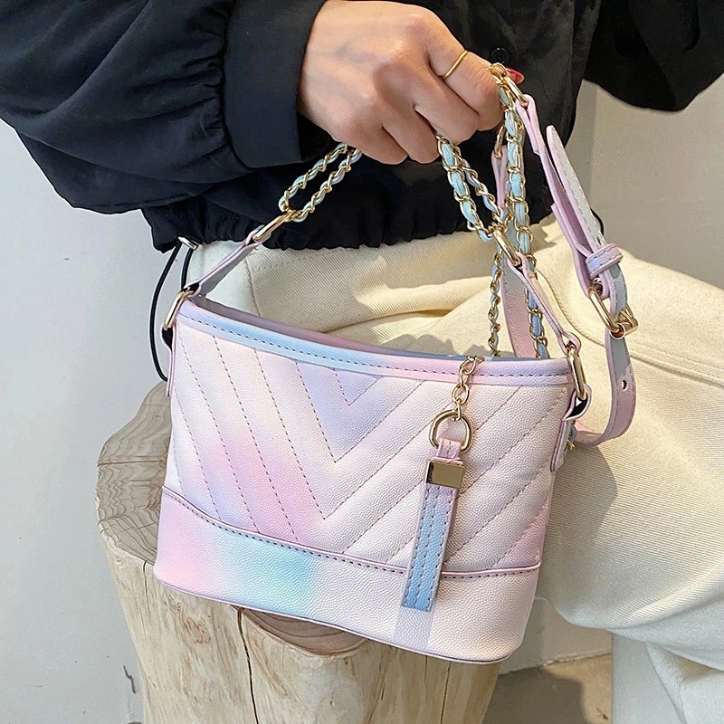 Женская сумка через плечо с V-образным вырезом из искусственной кожи градиентная