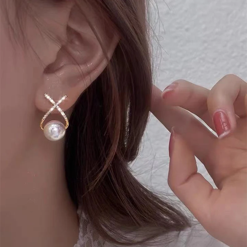 Серьги-гвоздики женские из металлического сплава с бантом