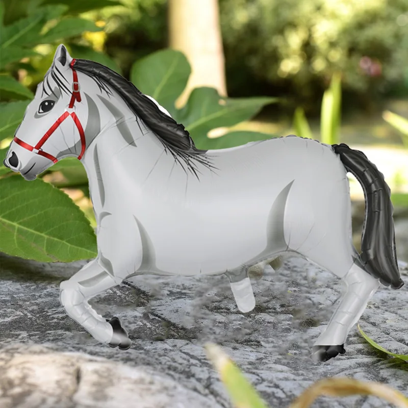Большие фольгированные воздушные шары в виде белых лошадей огромное украшение