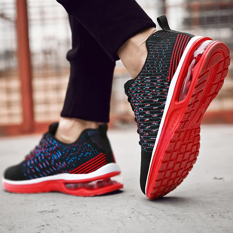 

Casual shoes new couple sports shoes flying weaving running non-slip cold dip pad student sports men's single shoes