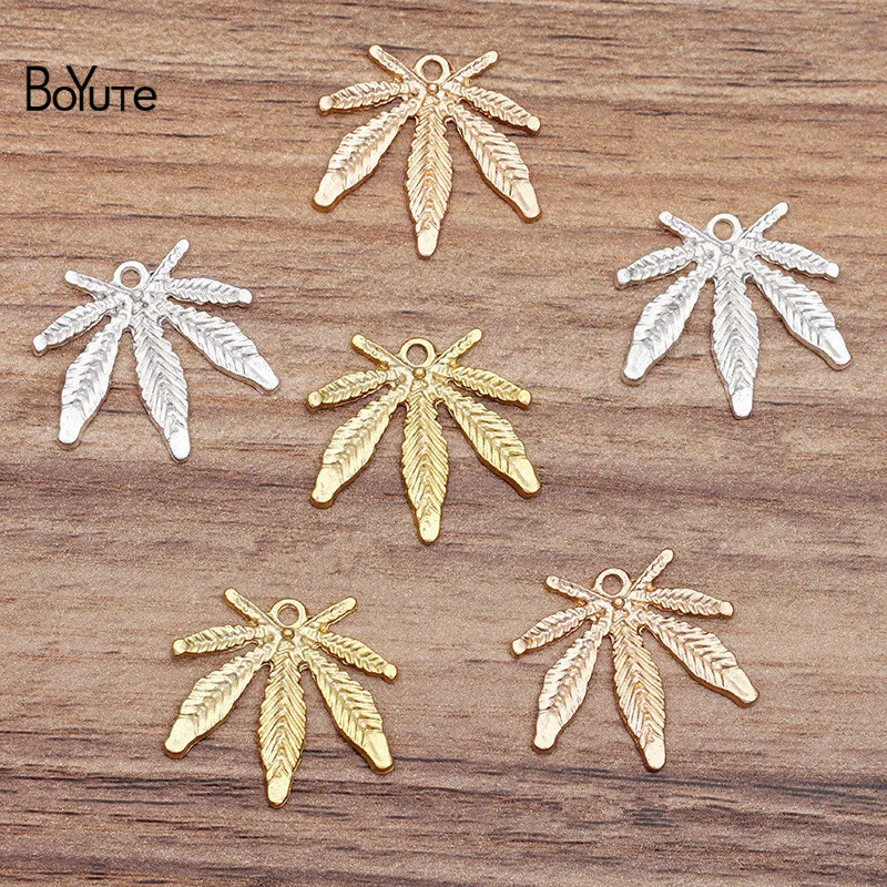 

BoYuTe Wholesale 50Pcs Metal Alloy 25*24MM Maple Leaf Pendant Charms Jewelry Materials Diy Hand Made Accessories Parts