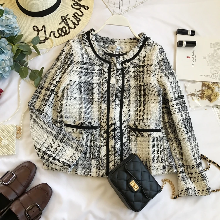 

Autumn and winter new women's contrast color retro short coat long sleeve cardigan jacket women