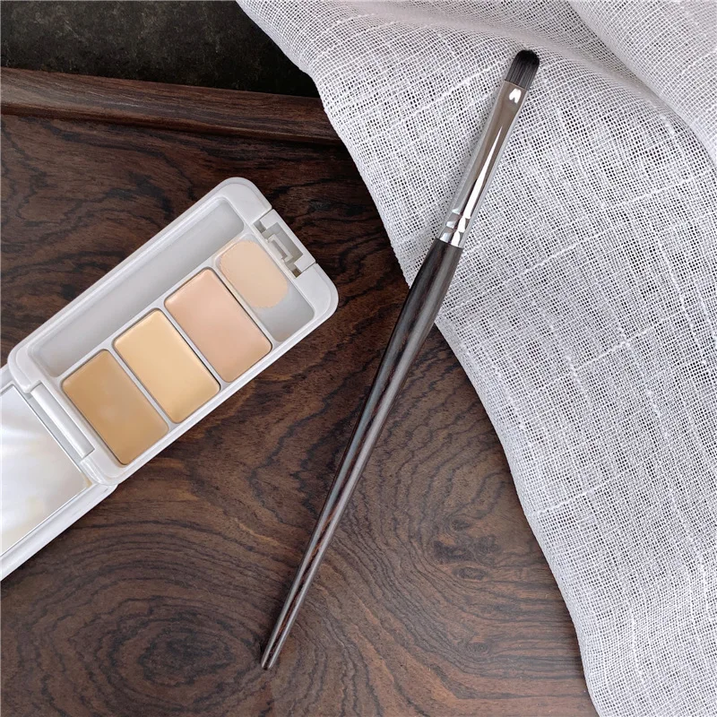 

Makeup Concealer Brush Concealer Foundation Blending Lip Brush High Quality Synthetic Hair Make Up Brush Lip Makeup Tool