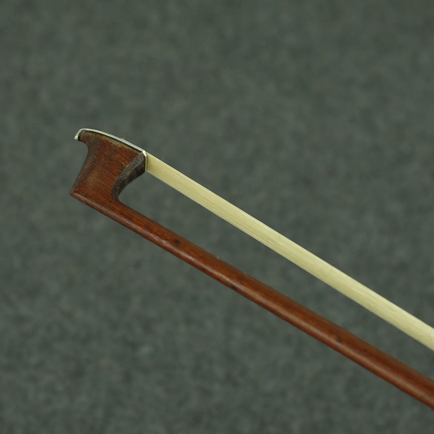 4/4 MASTER FINE Pernambuco Скрипка Лук сильный и стабильный редкий быстрый ответ