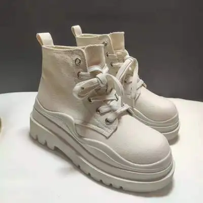 

boots, autumn, thick-soled Short student shoes, leisure sports, high-top canvas shoes. Walking shoes