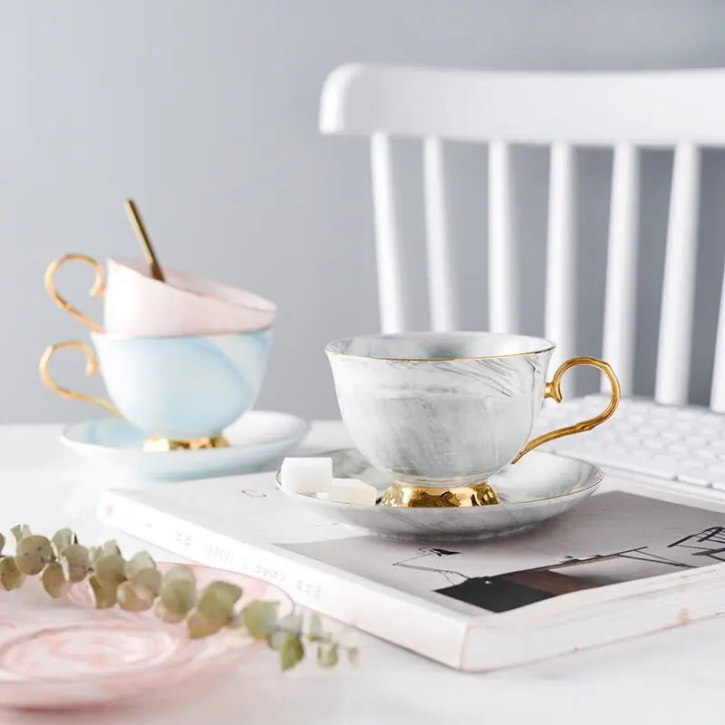 

Золотая керамическая мраморная кофейная чашка и блюдце в скандинавском стиле креативная пара чашек и блюдце чашка для послеобеденного чая ...