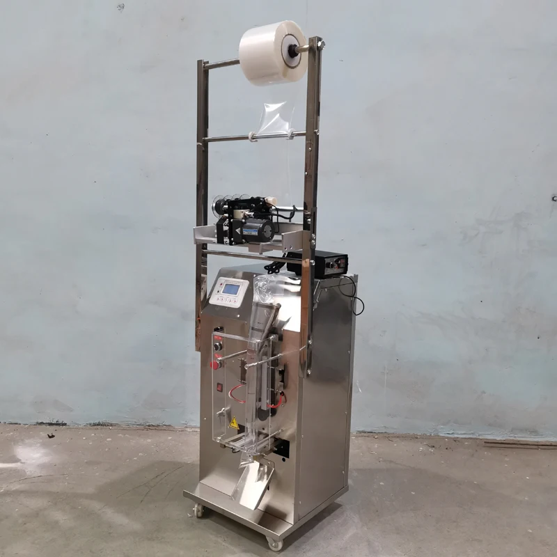 

Vertical Liquid Packing Machine Quantitative Filling Machine Oil Vinegar Water Automatic Liquid Packaging Machine