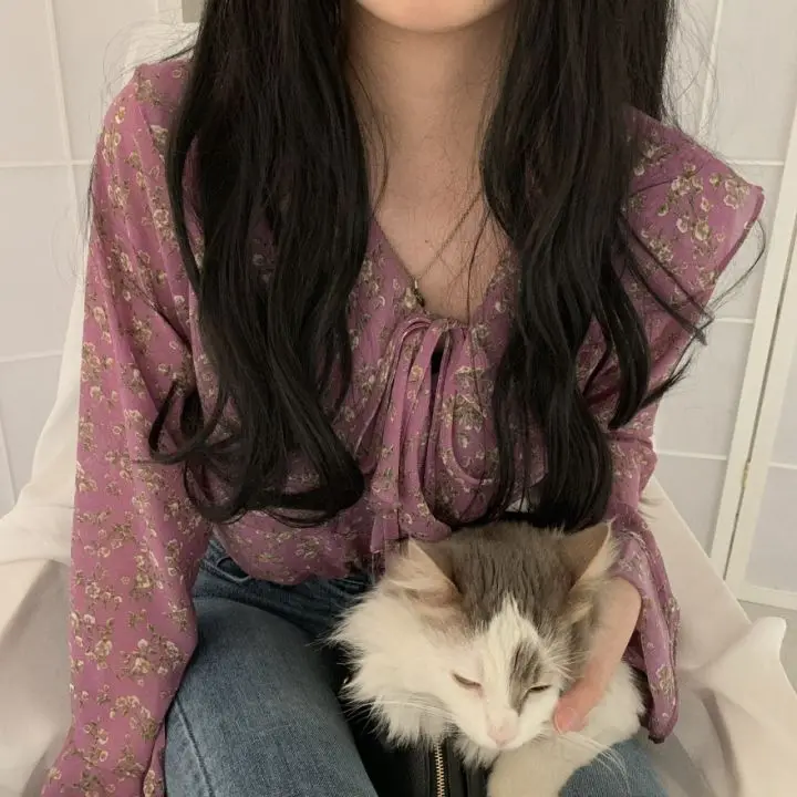 

Autumn Women Shirts Peter pan Collar Full Sleeve Chiffon Print Ghost Horse Is Less Sweet Greasy Purple 19 Blouse Shirt 0361