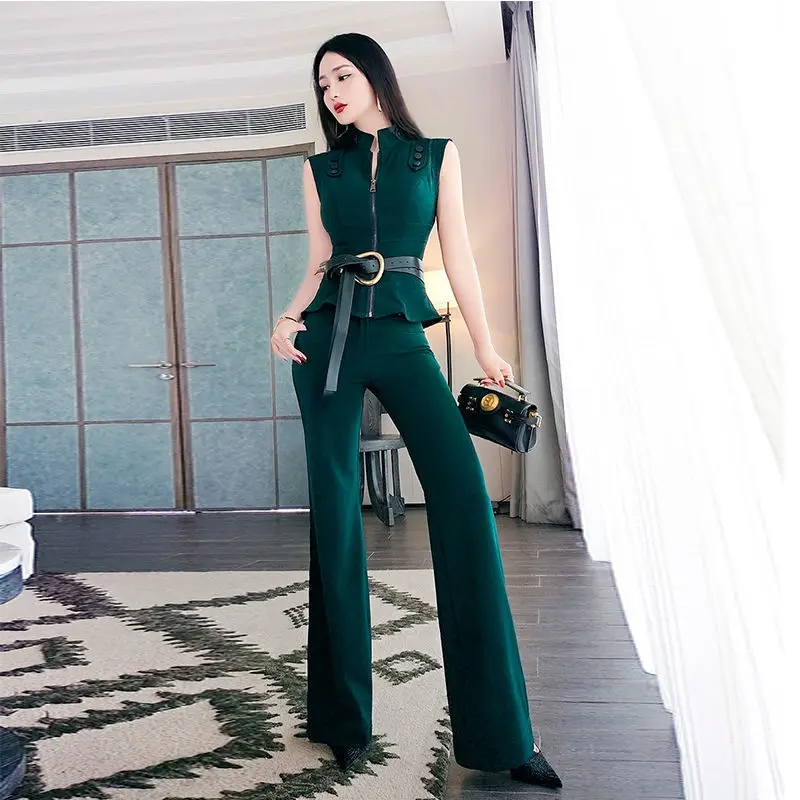 Женский комплект из двух предметов блузка без рукавов с воротником стойкой на