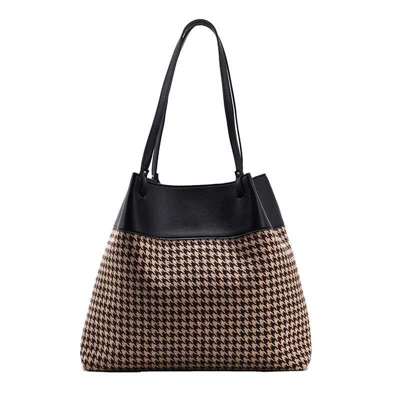 

Autumn winter high-capacity women's bag 2020 new fashion fashion versatile one-shoulder armpit bag web celebrity portable bucket