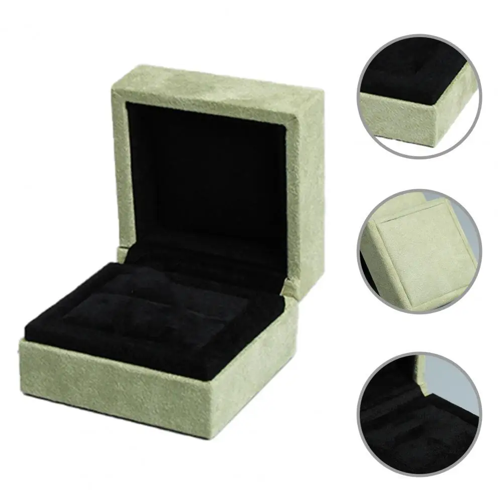 

Wear-resistant 2 Styles Compact Flannel Ring Pendant Necklace Box for Living