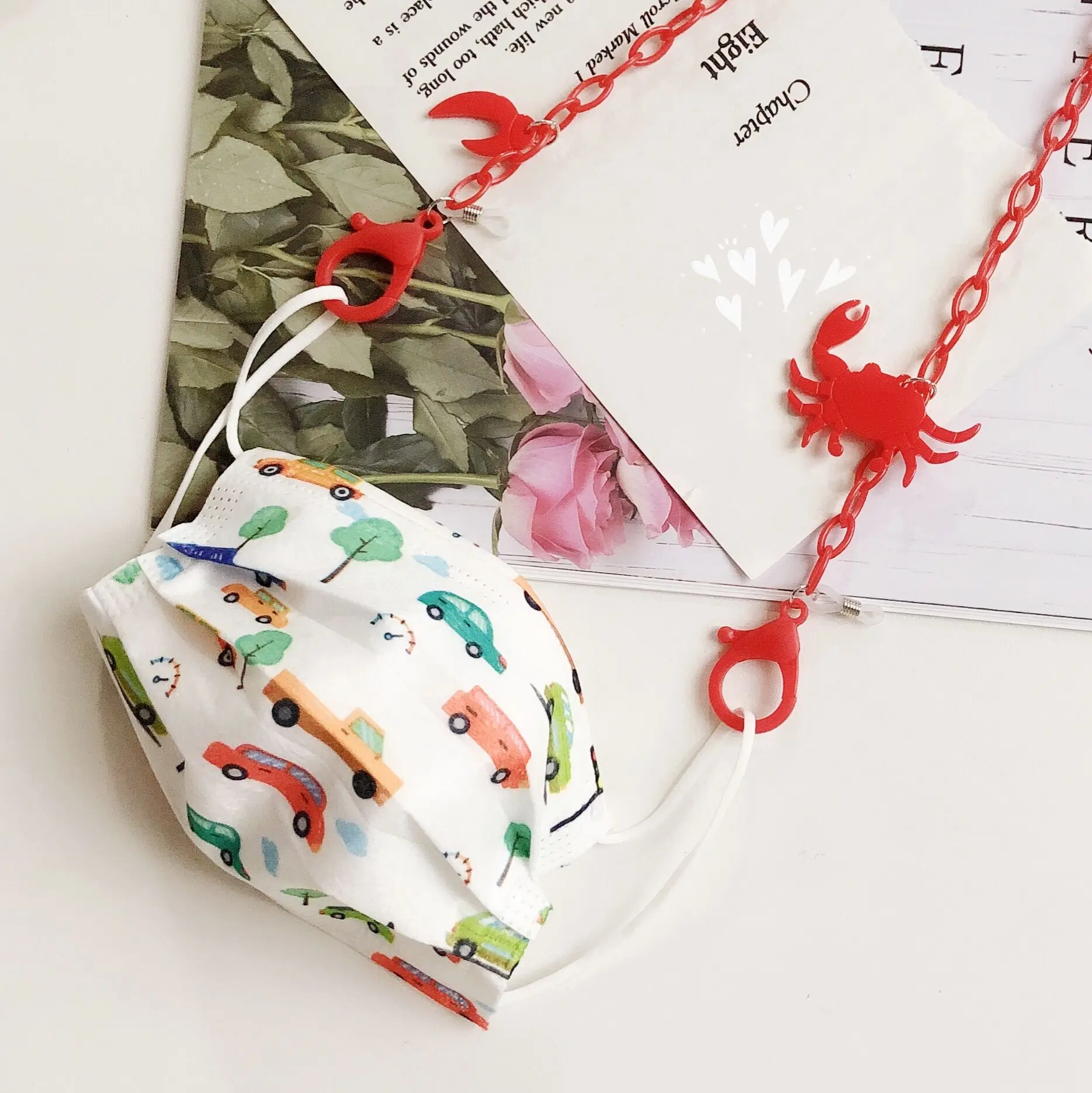 

Cute Crab Mask Lanyard Mask storage artifact Portable mask storage chain Student chains for storing mask mask chain holder