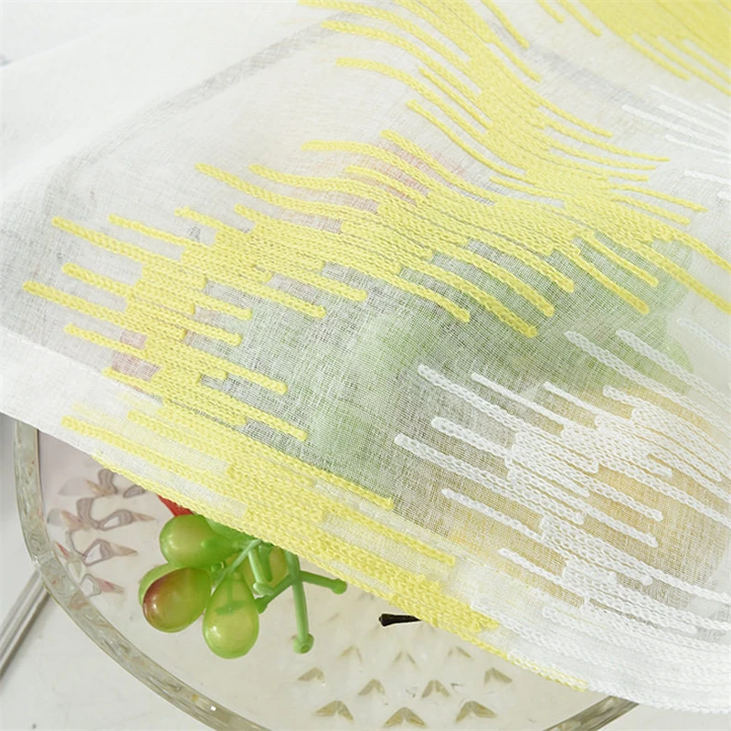 Плотные затемняющие шторы с геометрическим рисунком вышитые окна белый тюль для