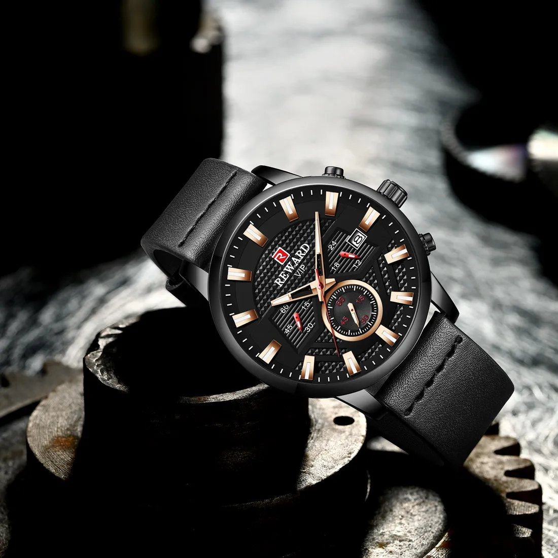 

Multifunctional Sports Chronograph Men's Watches Leather Strap Luminous Calendar Waterproof Stopwatch Watch For Men Wristwatch
