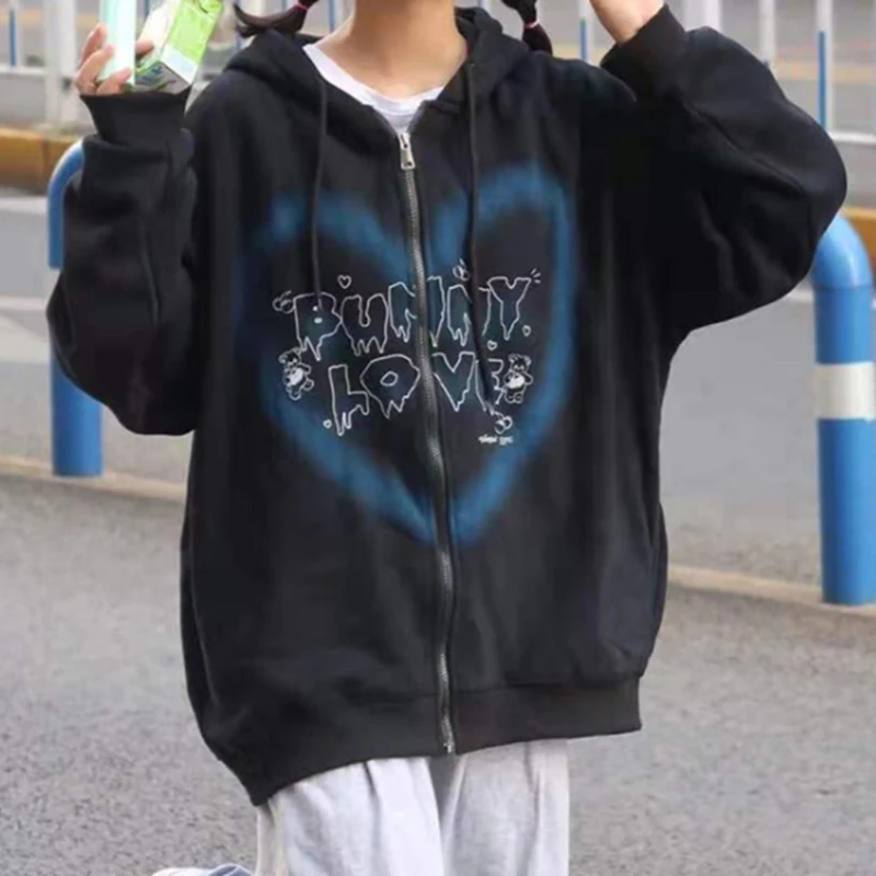 

Женская толстовка на молнии Y2k, уличная одежда в стиле хип-хоп, свитшот с принтом в виде сердца и медведя в стиле граффити, осенняя верхняя од...