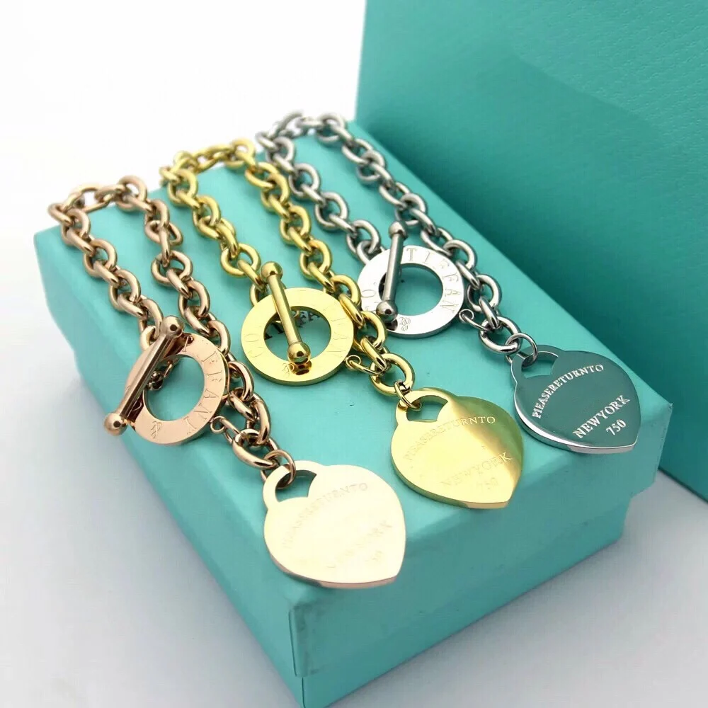 

Ladies S925 Sterling Silver Classic Heart Tag Circle Letter Silver Bracelet Jewelry Couple Sterling Silver O-Bracelet