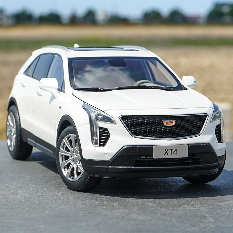 

1:18 Original Cadillac XT4 SUV Alloy Simulation Car Model