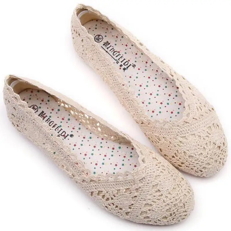 Балетки женские с перфорацией туфли на плоской подошве кружевные без застежки