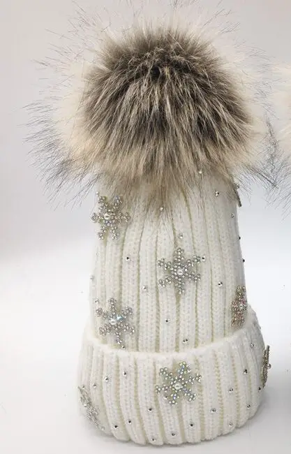 Faux fur ball black Женские рождественские вязаные шапочки, женские утолщенные теплые плюшевые шапочки Skullies Beanies Gorras, стразы - Цвет: Faux fur ball black