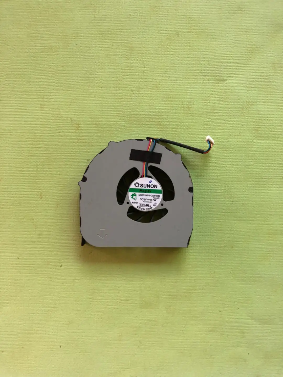 

New Laptop Cooler CPU Fan Suitable For Acer Aspire 5340 5340G 5740G 5740DG 5542G DC 5V 0.7W MG60100V1-C020-S99 4Pins