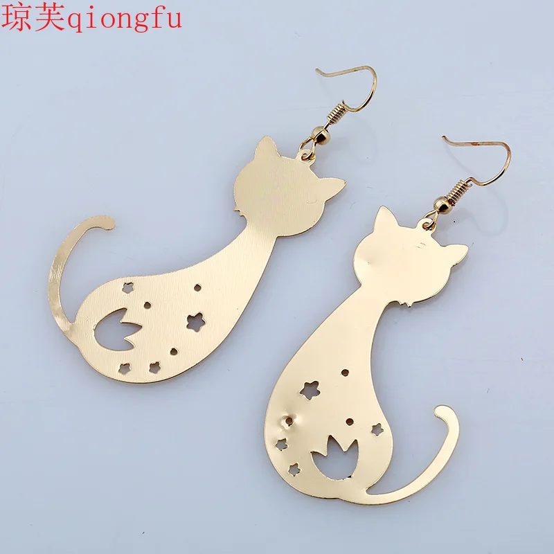 

chinese fashionJewelry simple metal photosensitive surface hollow cat earrings earrings earrings female luxury boho