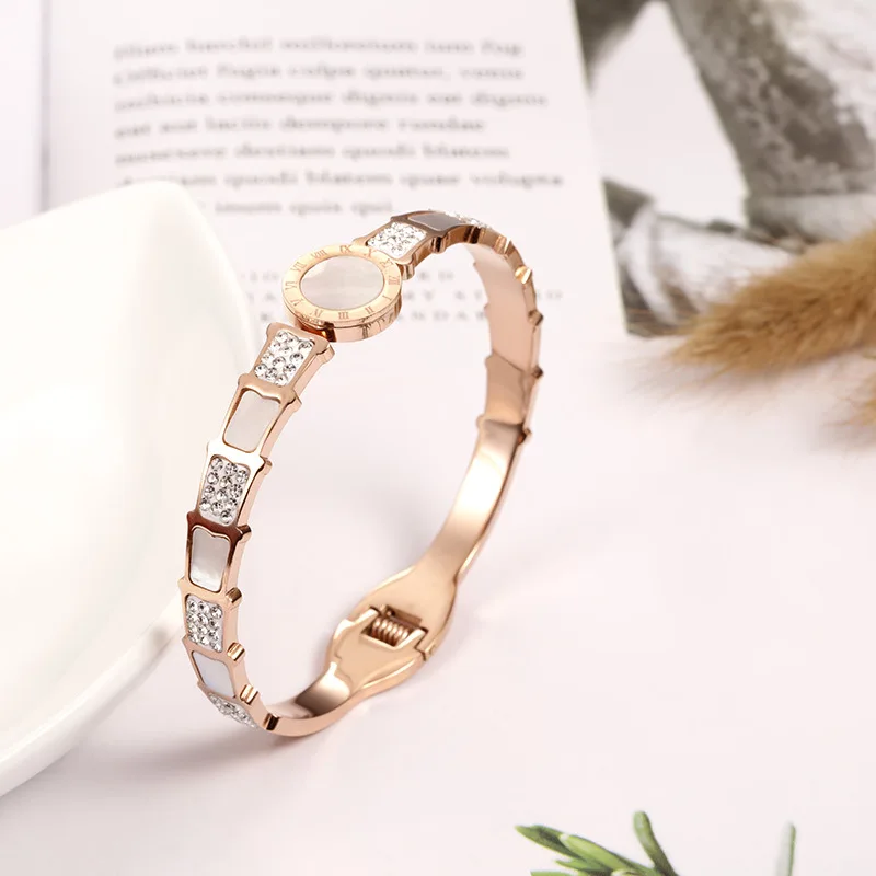 

Rose Gold Color Titanium Steel Roman Digital White Shell Round With Drill Bangle Stainless Steel Bracelet Jewelry