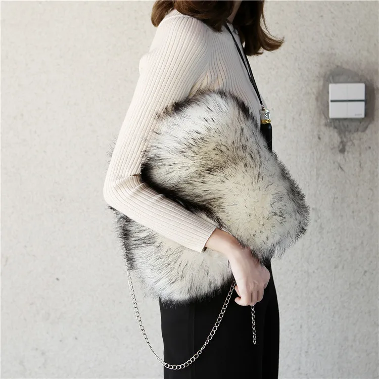 

NEW 2019 Winter Soft Faux Fur Women Fashion Fur Tote Bag Warm Plush Shoulder Bag Ladies Crossbody Bag Luxury Messenger