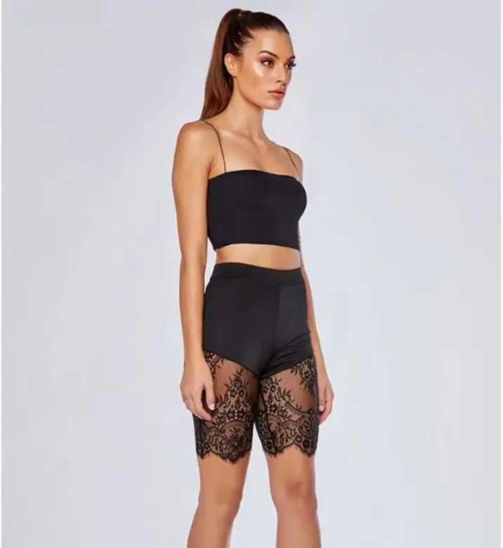 Женский спортивный костюм без бретелек кружевные шорты облегающий топ на